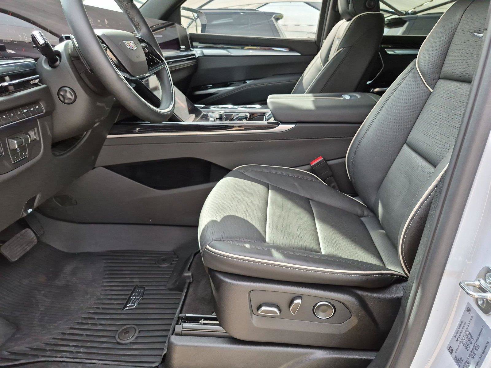 New 2026 Cadillac Escalade Sport w/ Touring Package AWD/4WD image 28