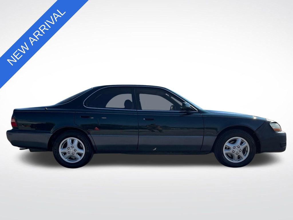 Used 1995 Lexus ES 330 image 2