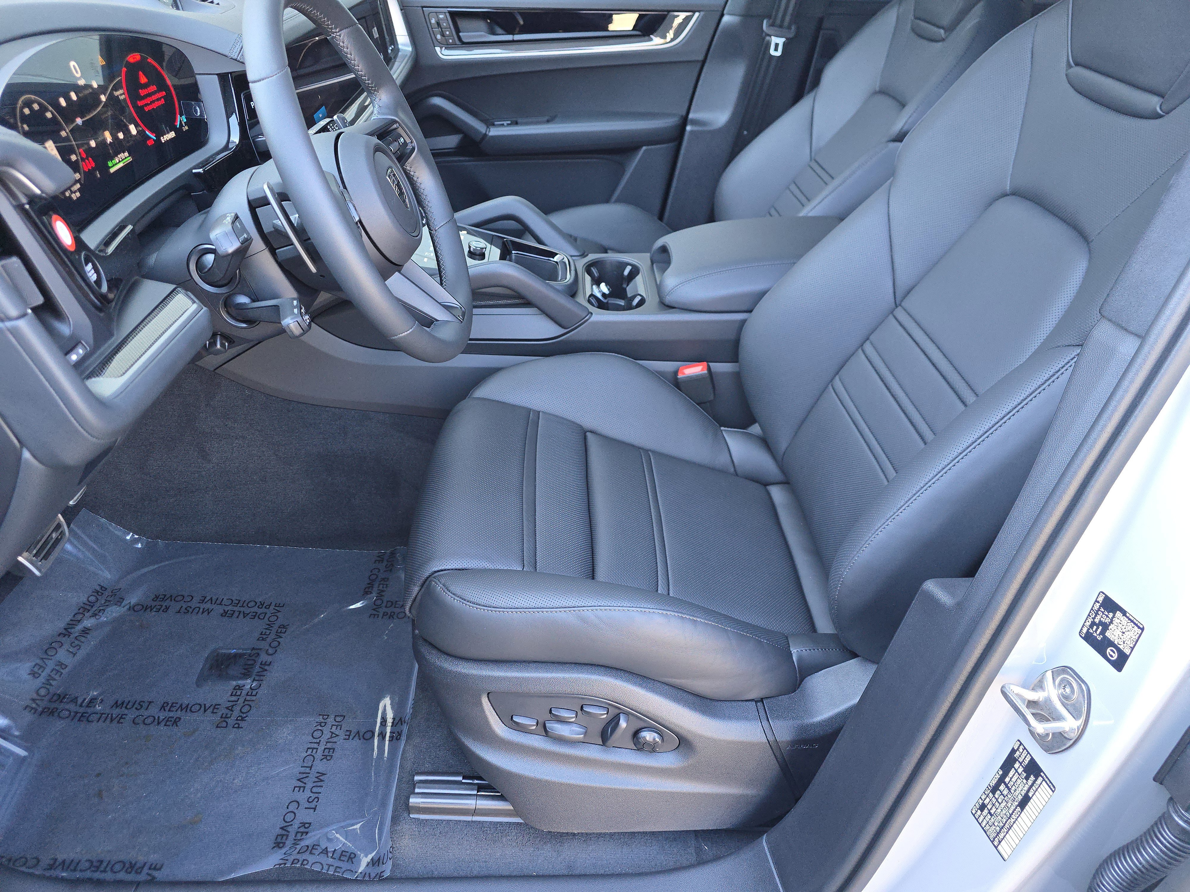 New 2026 Porsche Cayenne Turbo image 5