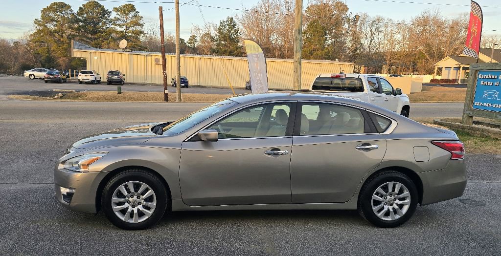 Used 2014 Nissan Altima 2.5 S image 2