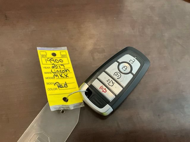 Used 2017 Lincoln MKX Select w/ Select Plus Package FWD image 33