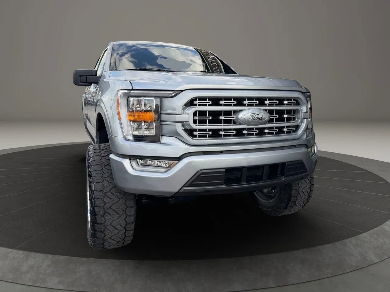 Used 2021 Ford F150 XLT w/ Equipment Group 302A High RWD image 5