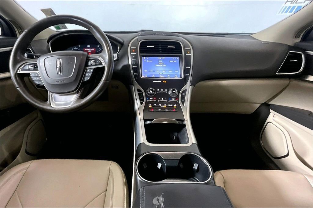 Used 2020 Lincoln Nautilus FWD image 11