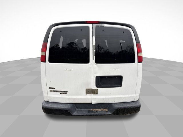 Used 2011 Chevrolet Express 2500 LS image 8
