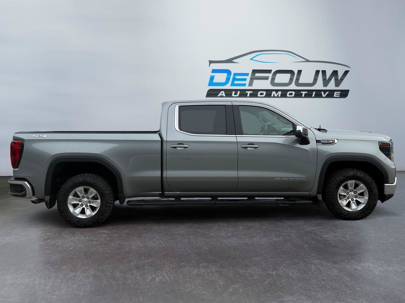 Used 2024 GMC Sierra 1500 SLE w/ Preferred Package AWD/4WD image 2