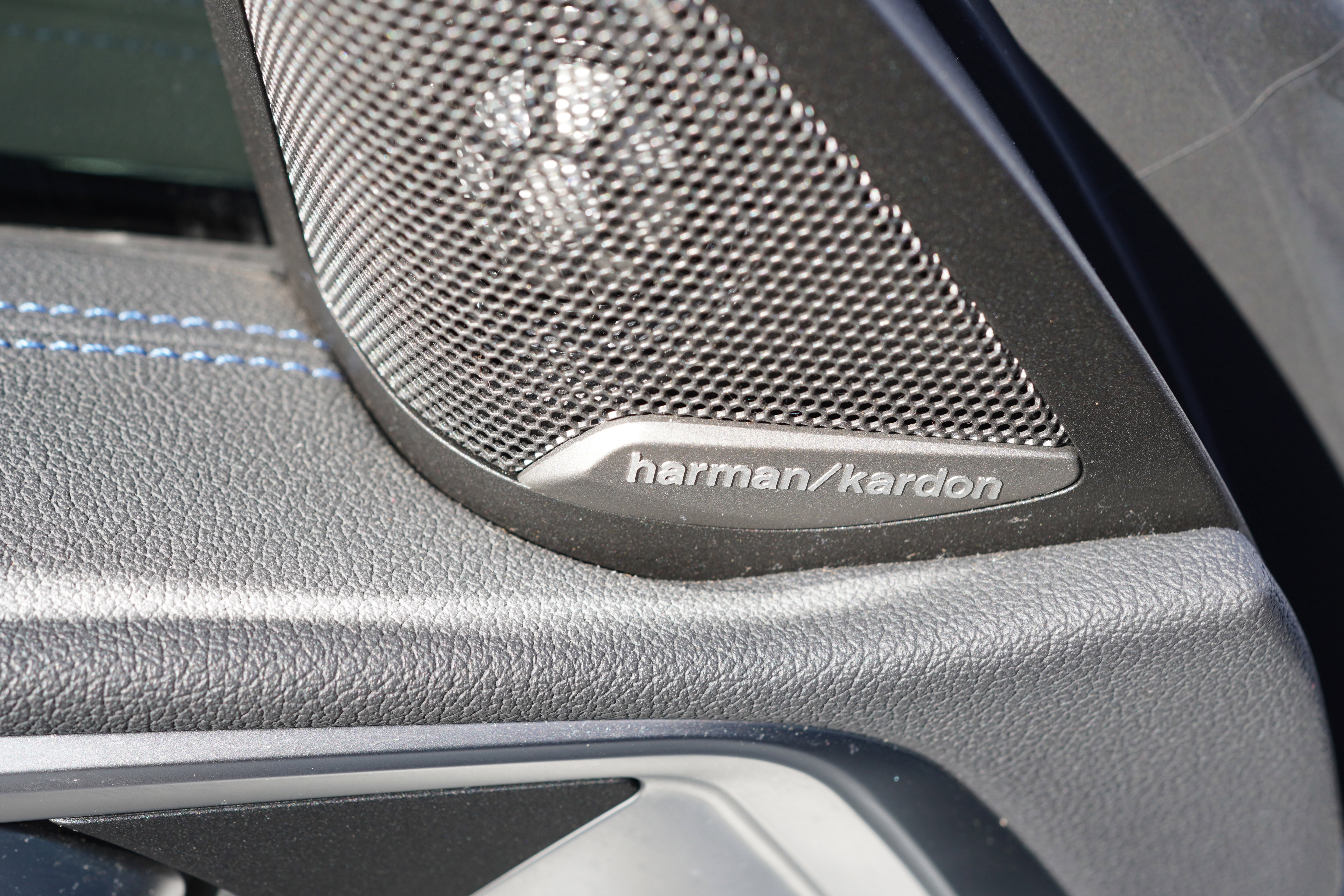 Used 2022 BMW 440i xDrive Convertible w/ Premium Package image 27