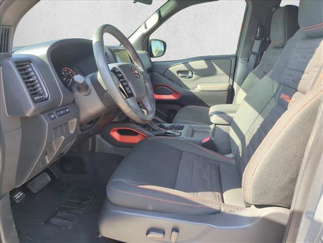 Used 2024 Nissan Frontier Pro-X image 9