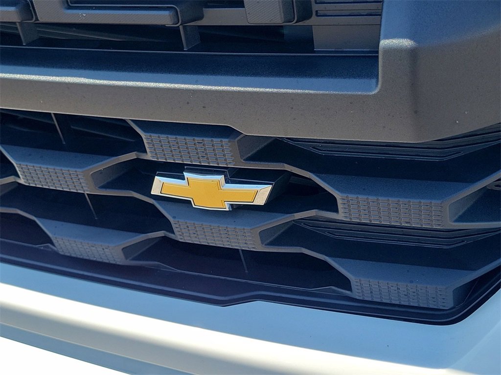 Used 2025 Chevrolet Silverado 1500 Custom image 35