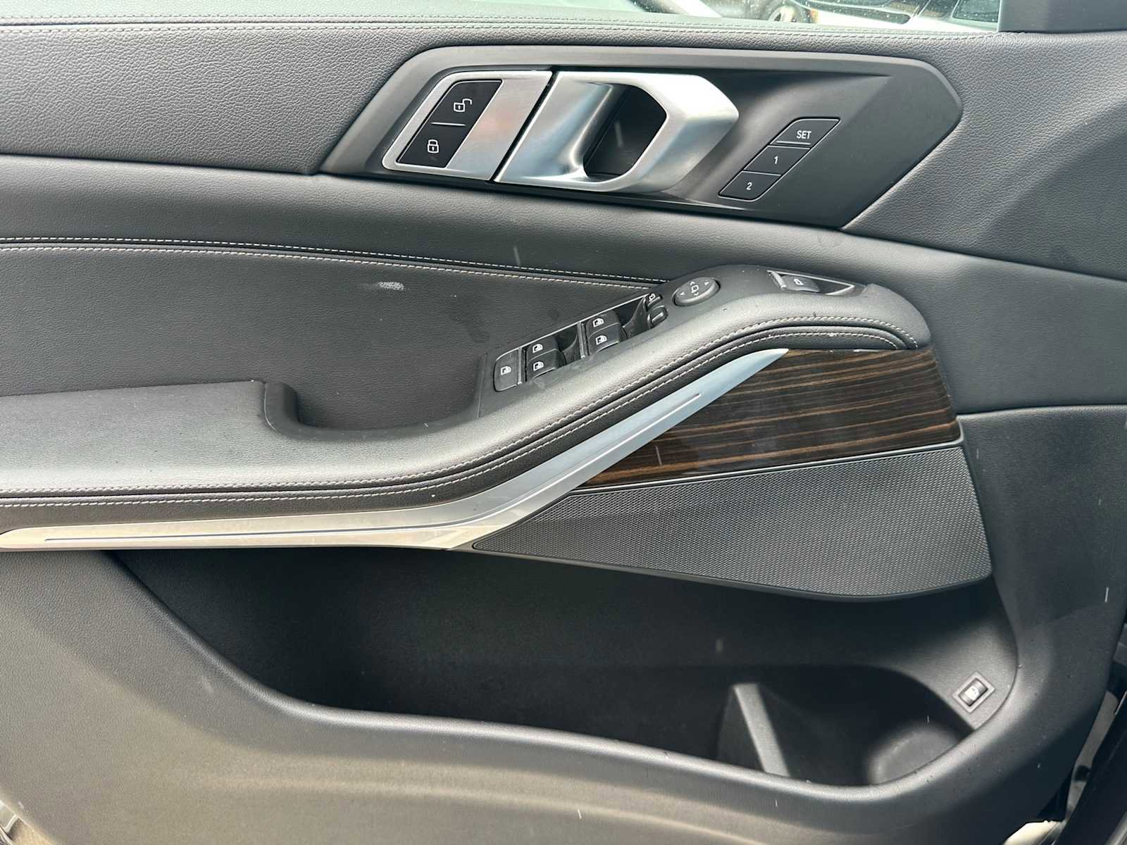 Used 2023 BMW X5 xDrive45e image 21