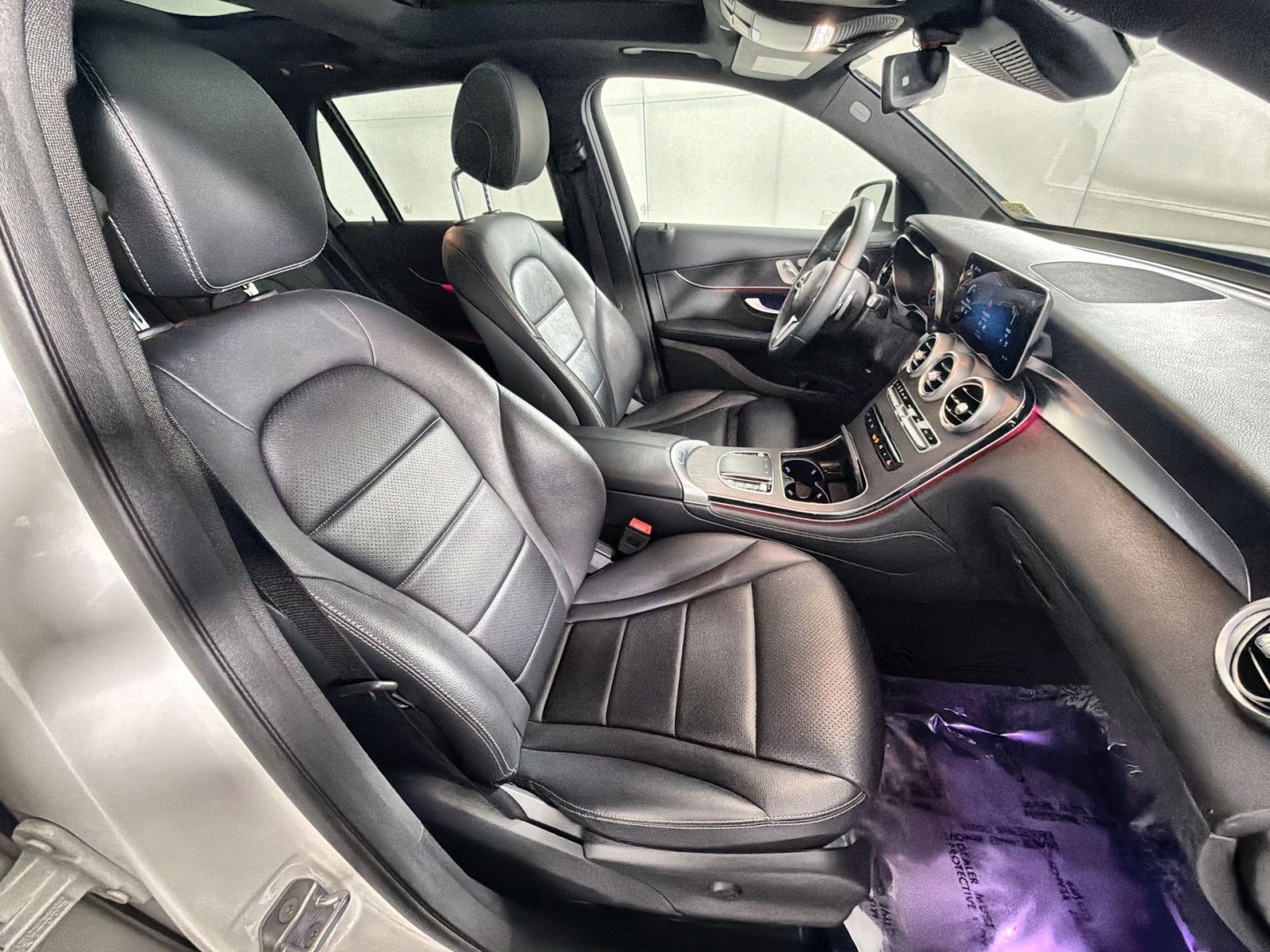 Used 2020 Mercedes-Benz GLC 300 GLC 300 image 27