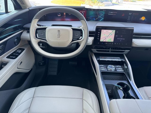 New 2025 Lincoln Nautilus Premier w/ Equipment Group 102A image 25