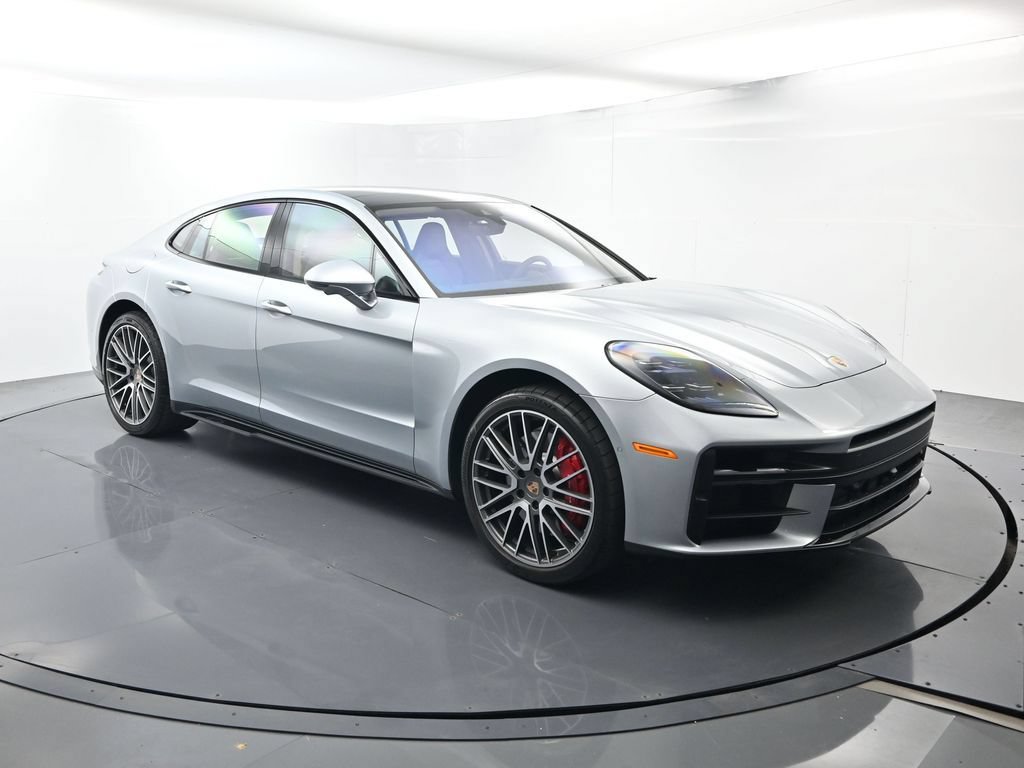 Certified 2026 Porsche Panamera GTS AWD/4WD image 17