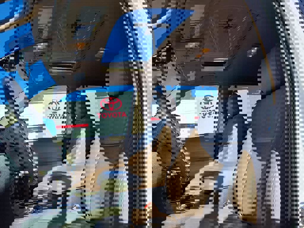 Used 2020 Toyota Sequoia Limited image 7