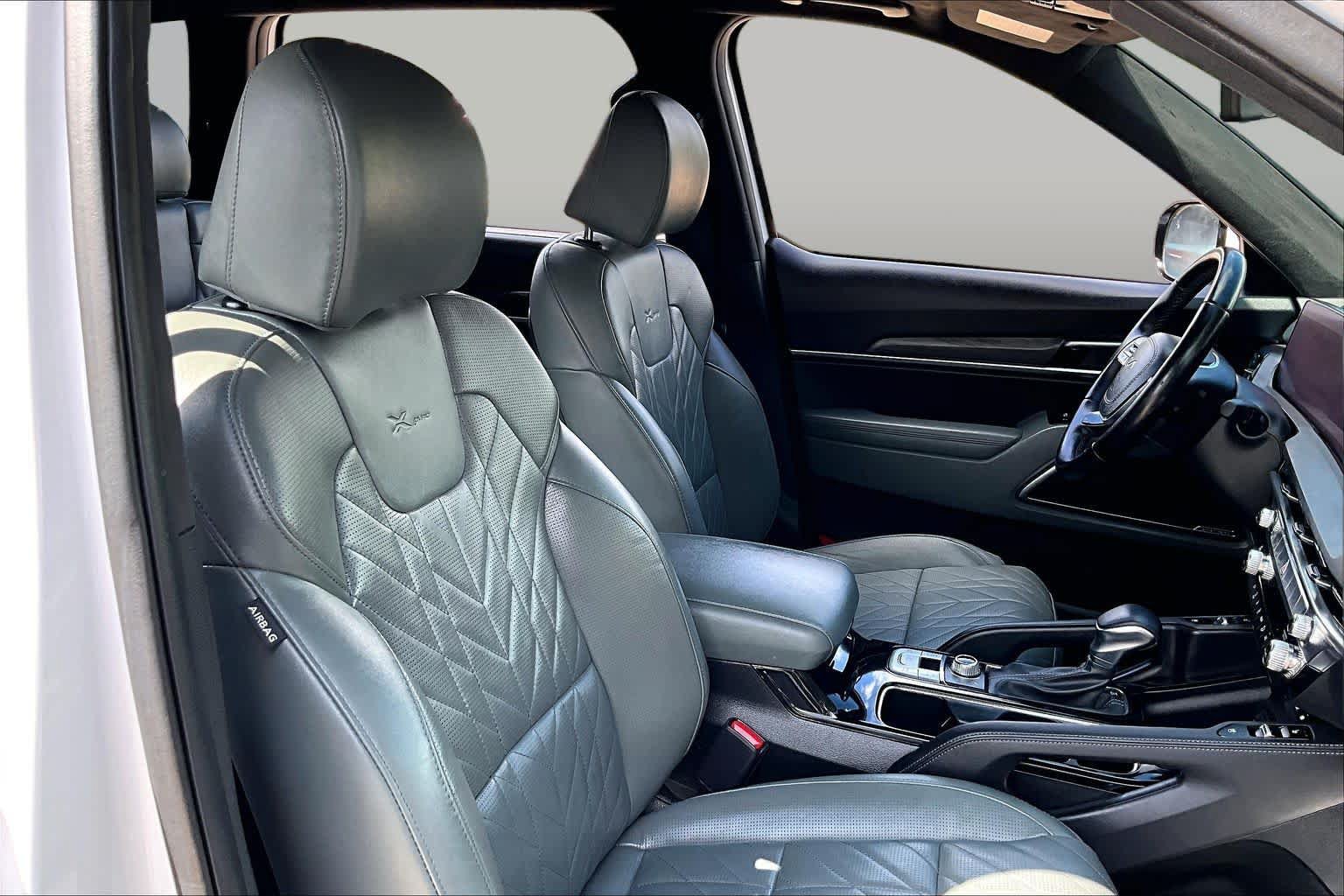 Used 2023 Kia Telluride SX Prestige X-Pro AWD/4WD image 9