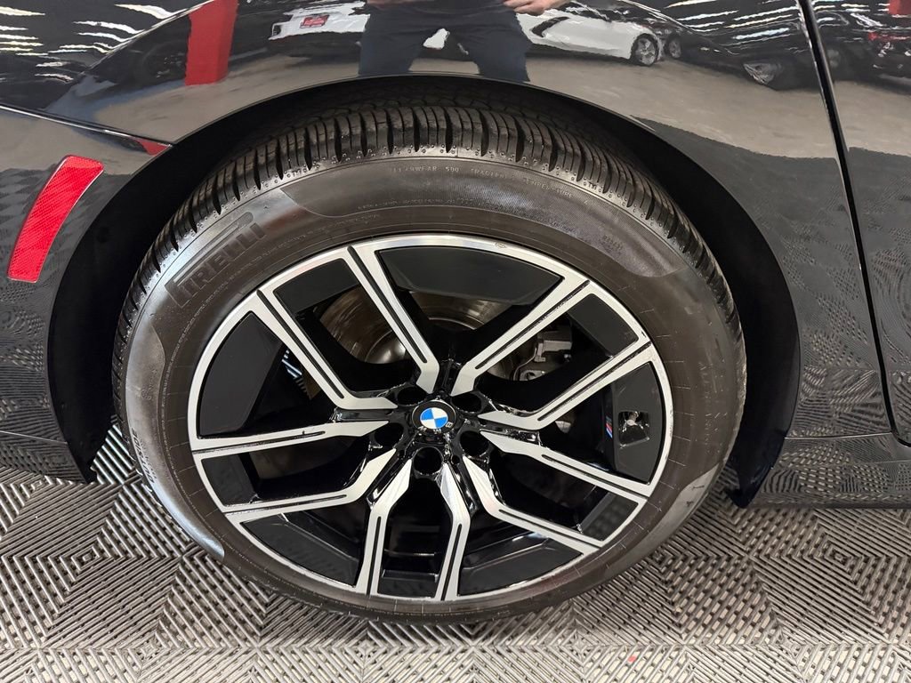 Used 2026 BMW 740i xDrive AWD/4WD image 19