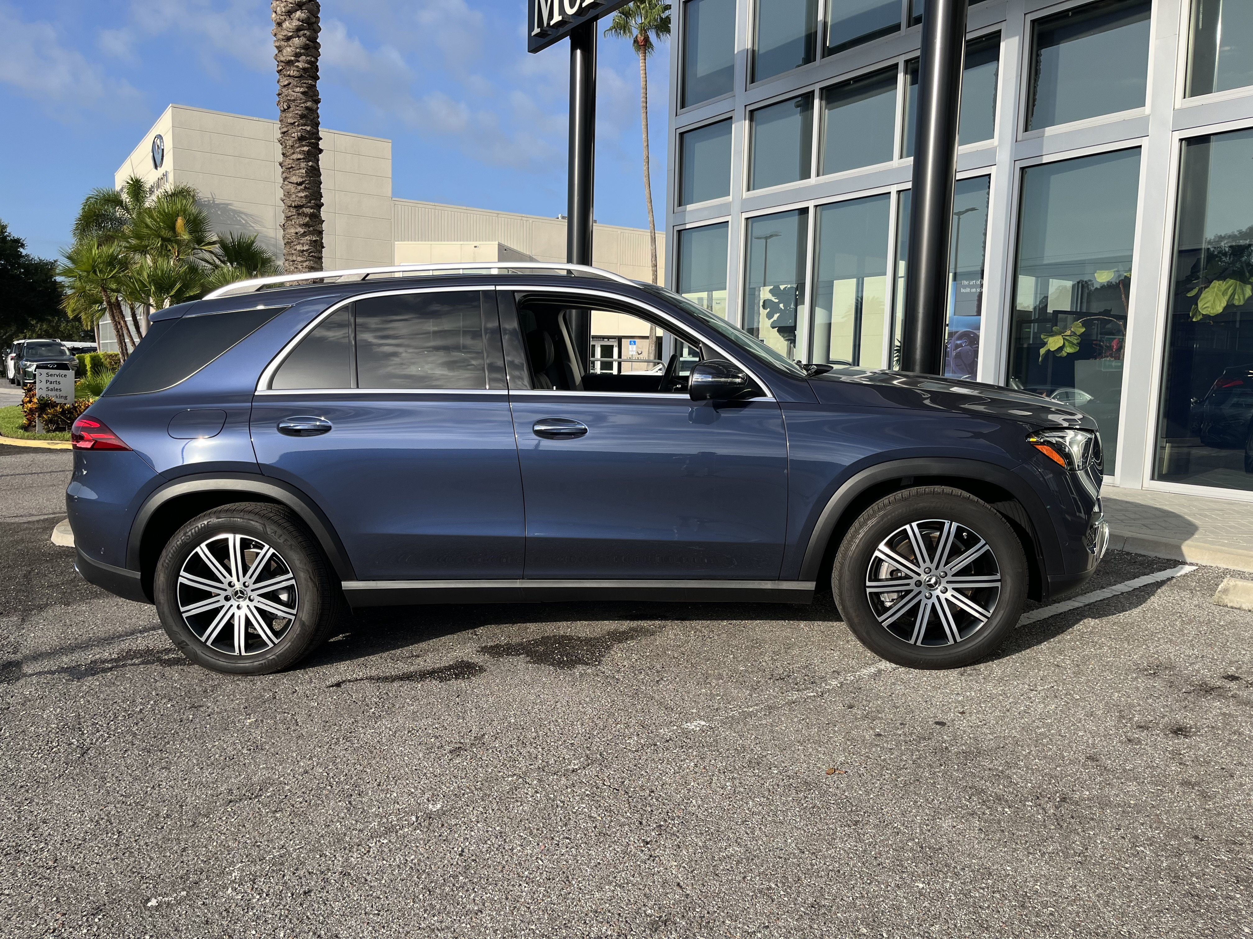 New 2026 Mercedes-Benz GLE 450e 4MATIC image 8