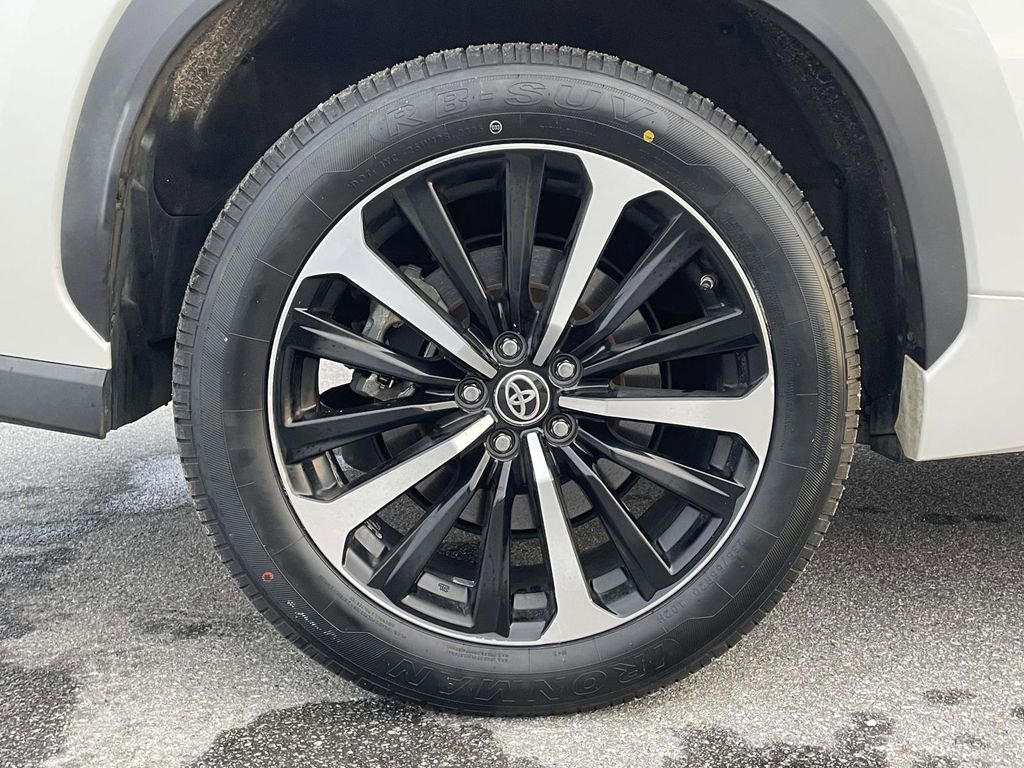 Used 2021 Toyota Highlander XSE image 32