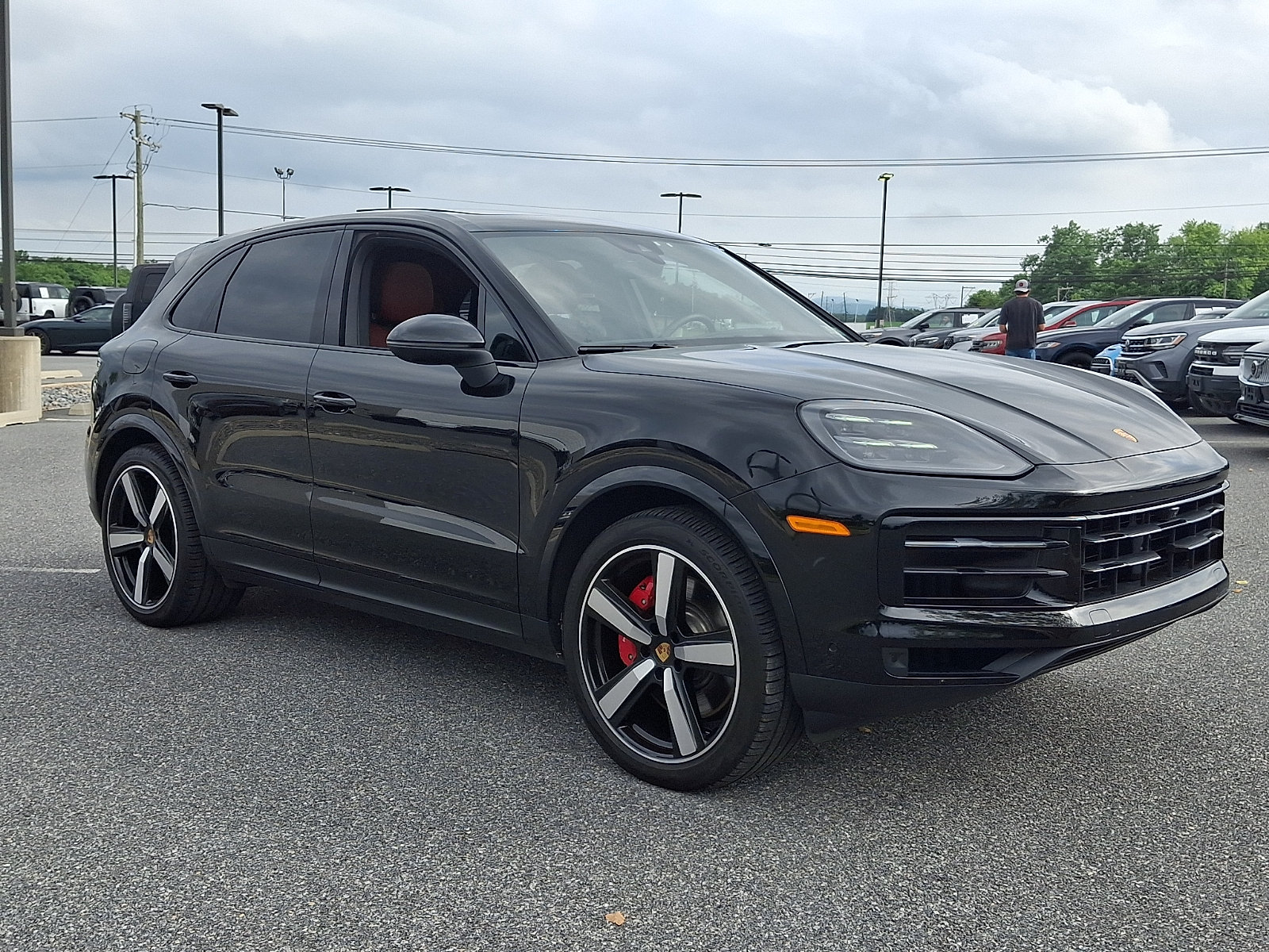 Used 2024 Porsche Cayenne S AWD/4WD image 6