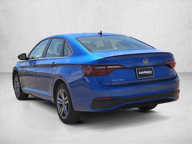 Used 2024 Volkswagen Jetta SE image 8