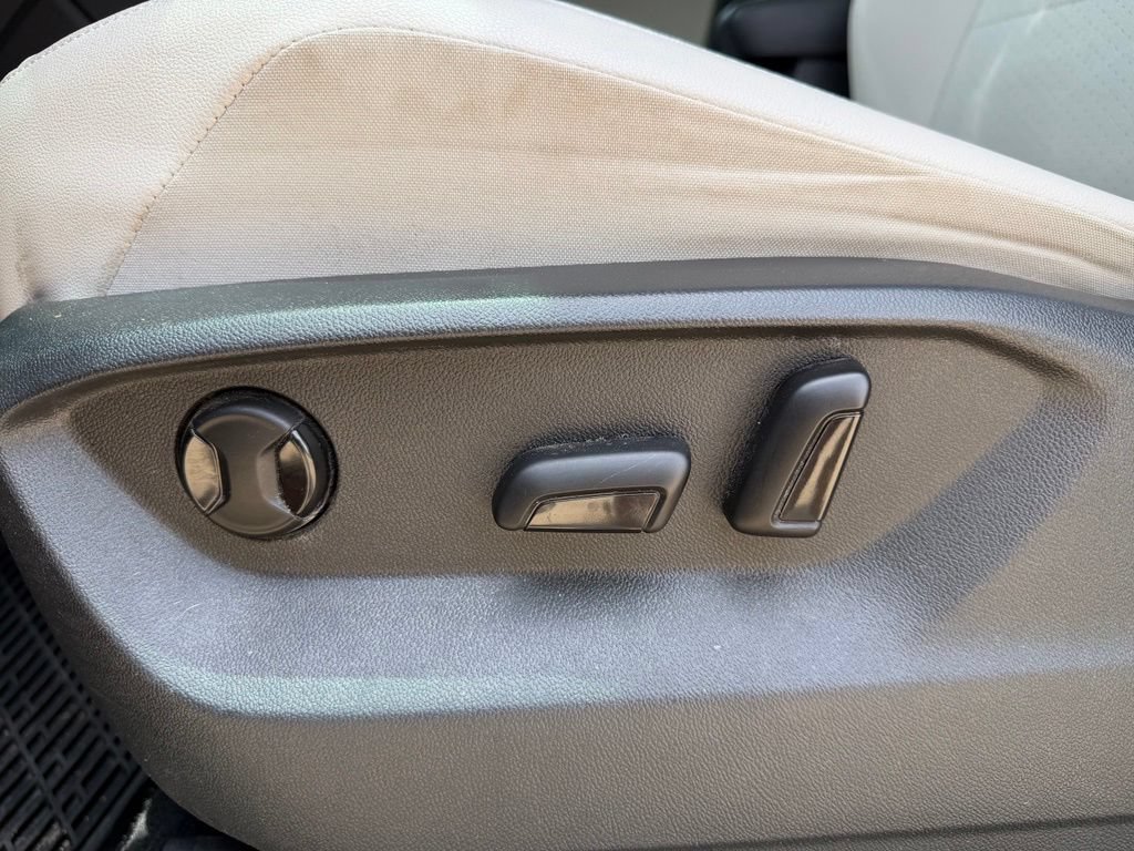 Used 2019 Volkswagen Tiguan SE FWD image 8