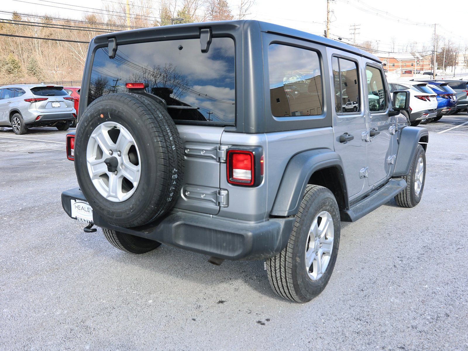 Used 2018 Jeep Wrangler Unlimited Sport S image 7