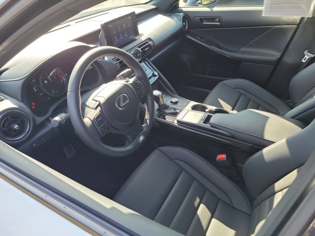 Used 2025 Lexus IS 350 F Sport RWD image 3