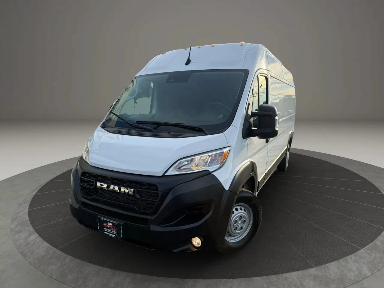 Used 2025 RAM ProMaster 2500 w/ Convenience Group FWD image 2