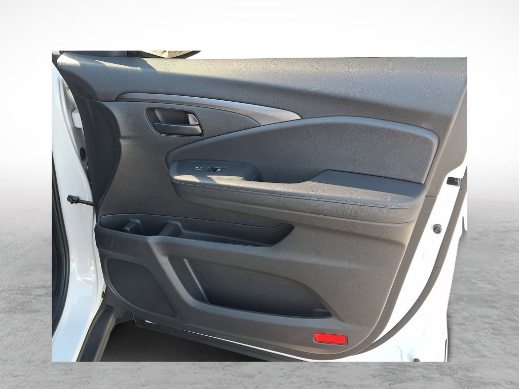 Used 2023 Honda Passport EX-L image 10