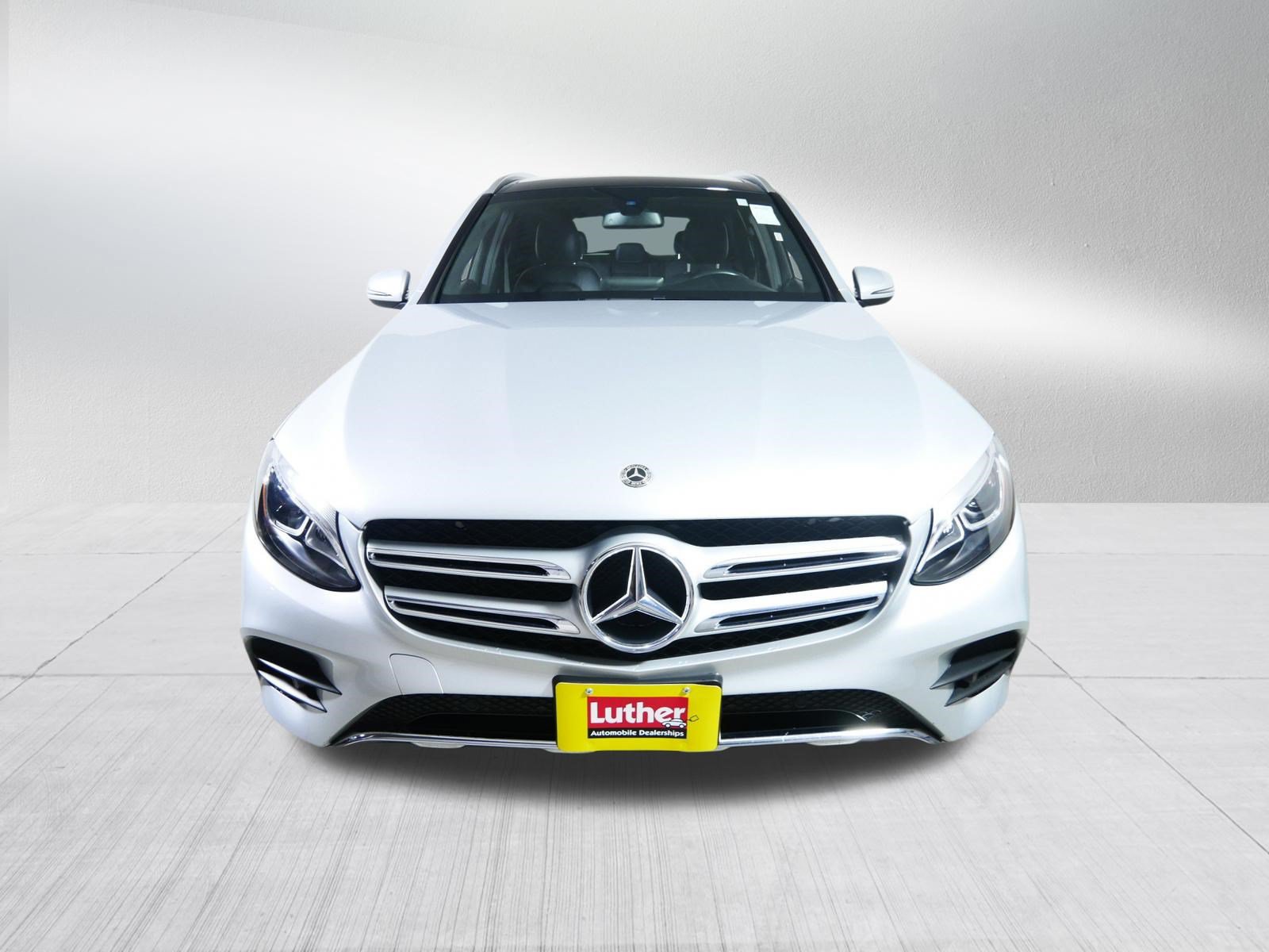 Used 2018 Mercedes-Benz GLC 300 4MATIC image 2