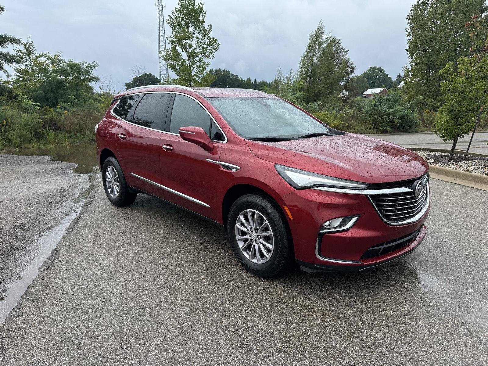 Used 2023 Buick Enclave Essence w/ Trailering Package, 5000 lbs. FWD image 1