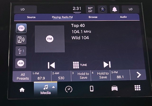 Used 2024 Jeep Grand Cherokee Laredo X RWD image 14