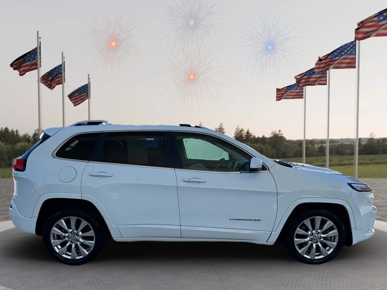 Used 2016 Jeep Cherokee Overland FWD image 7