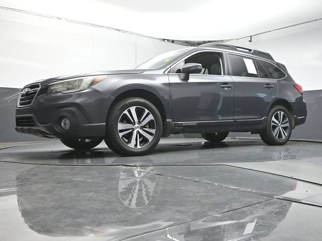 Used 2018 Subaru Outback 3.6R Limited AWD/4WD image 36