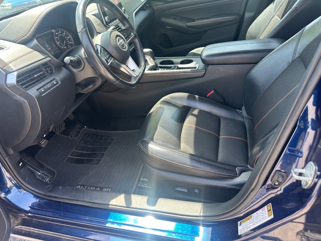 Used 2019 Nissan Altima 2.5 SR FWD image 11