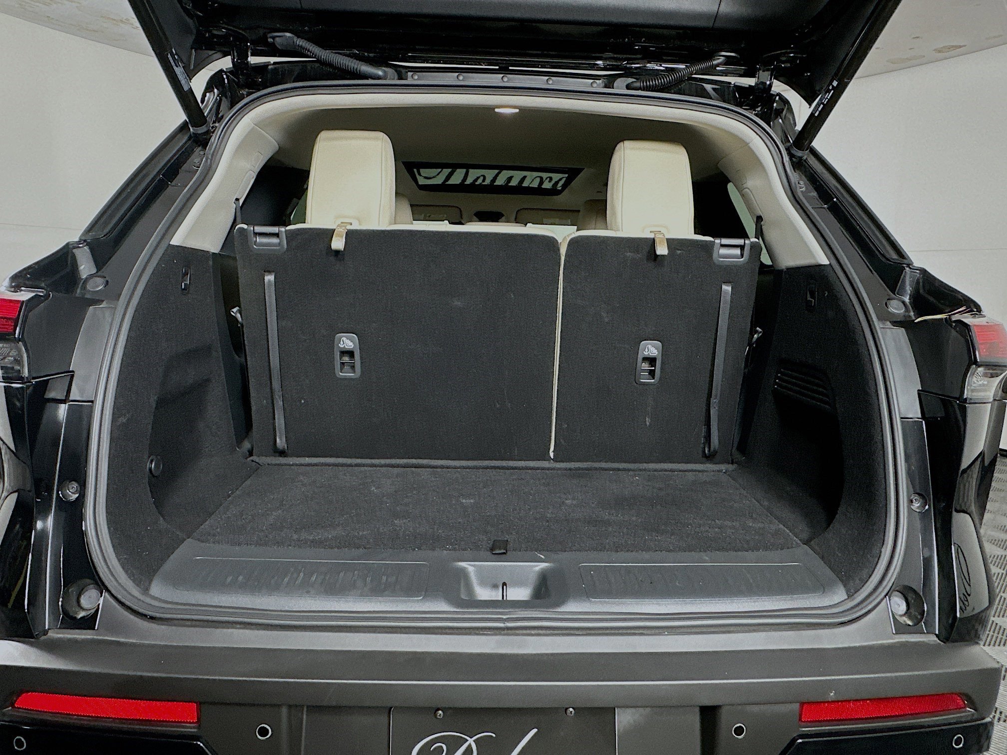 Used 2025 INFINITI QX60 Pure image 27