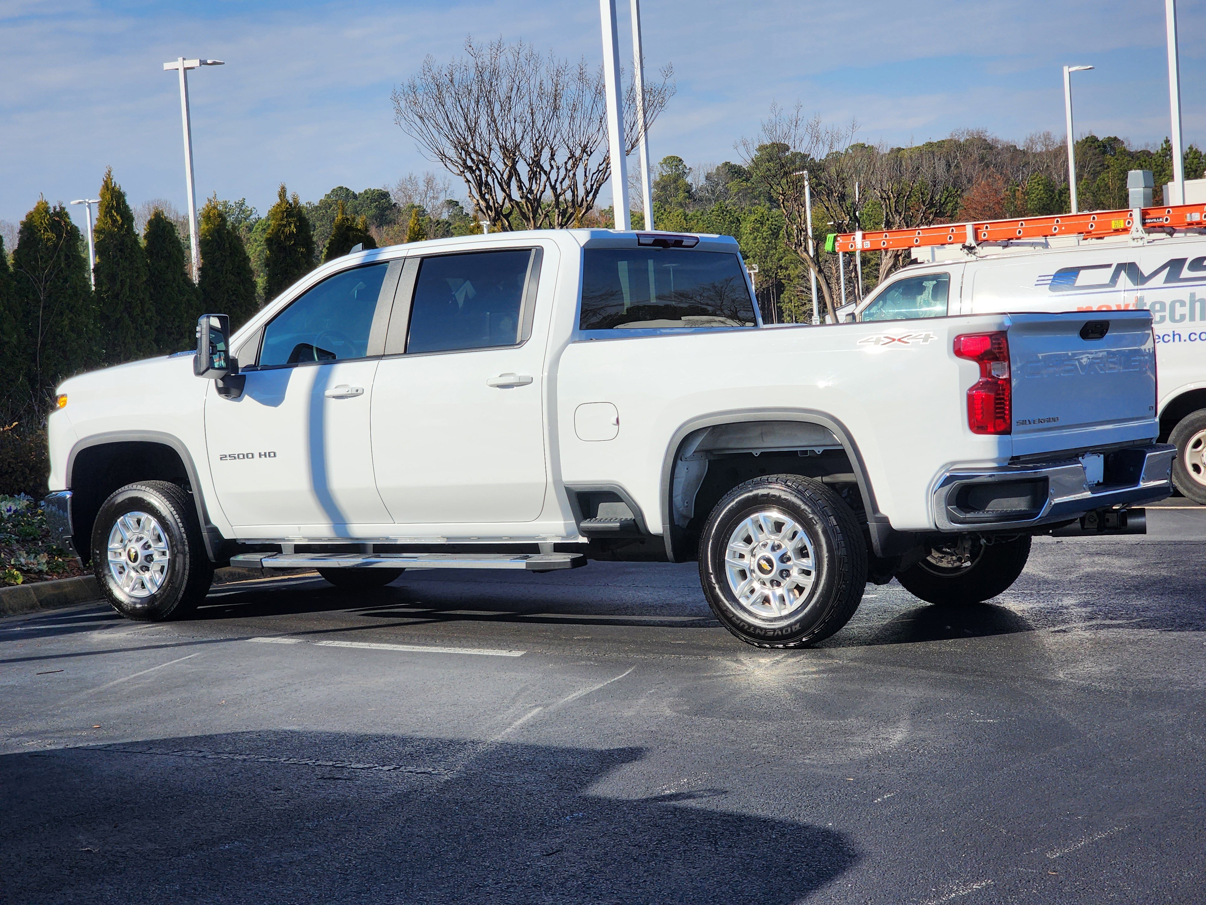 Used 2025 Chevrolet Silverado 2500 LT w/ Safety Package image 10