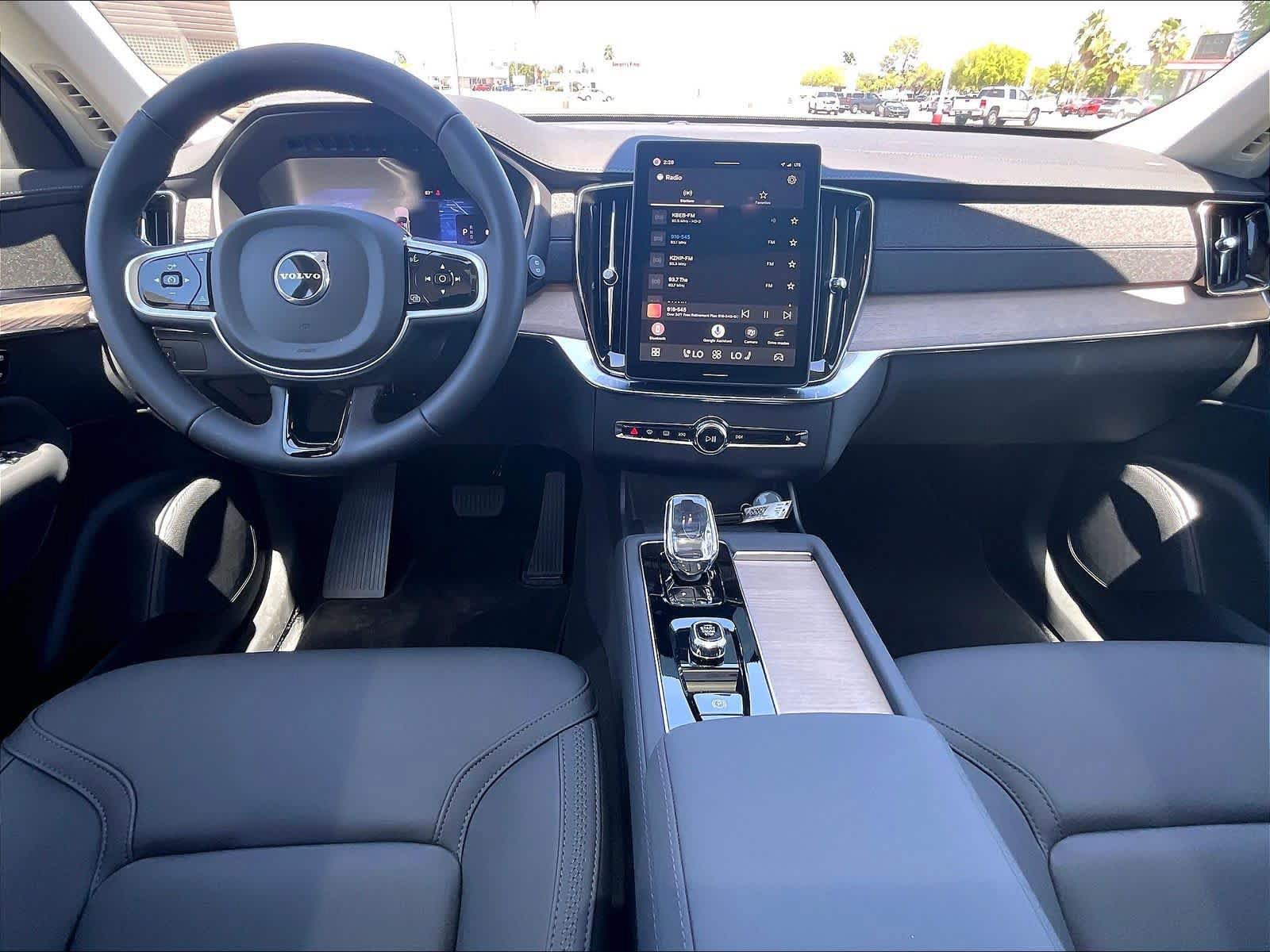 New 2026 Volvo XC90 B6 Core AWD/4WD image 7