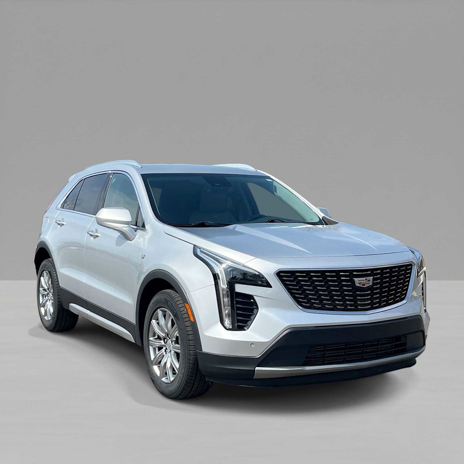 Used 2020 Cadillac XT4 Premium Luxury w/ Cold Weather Package image 8