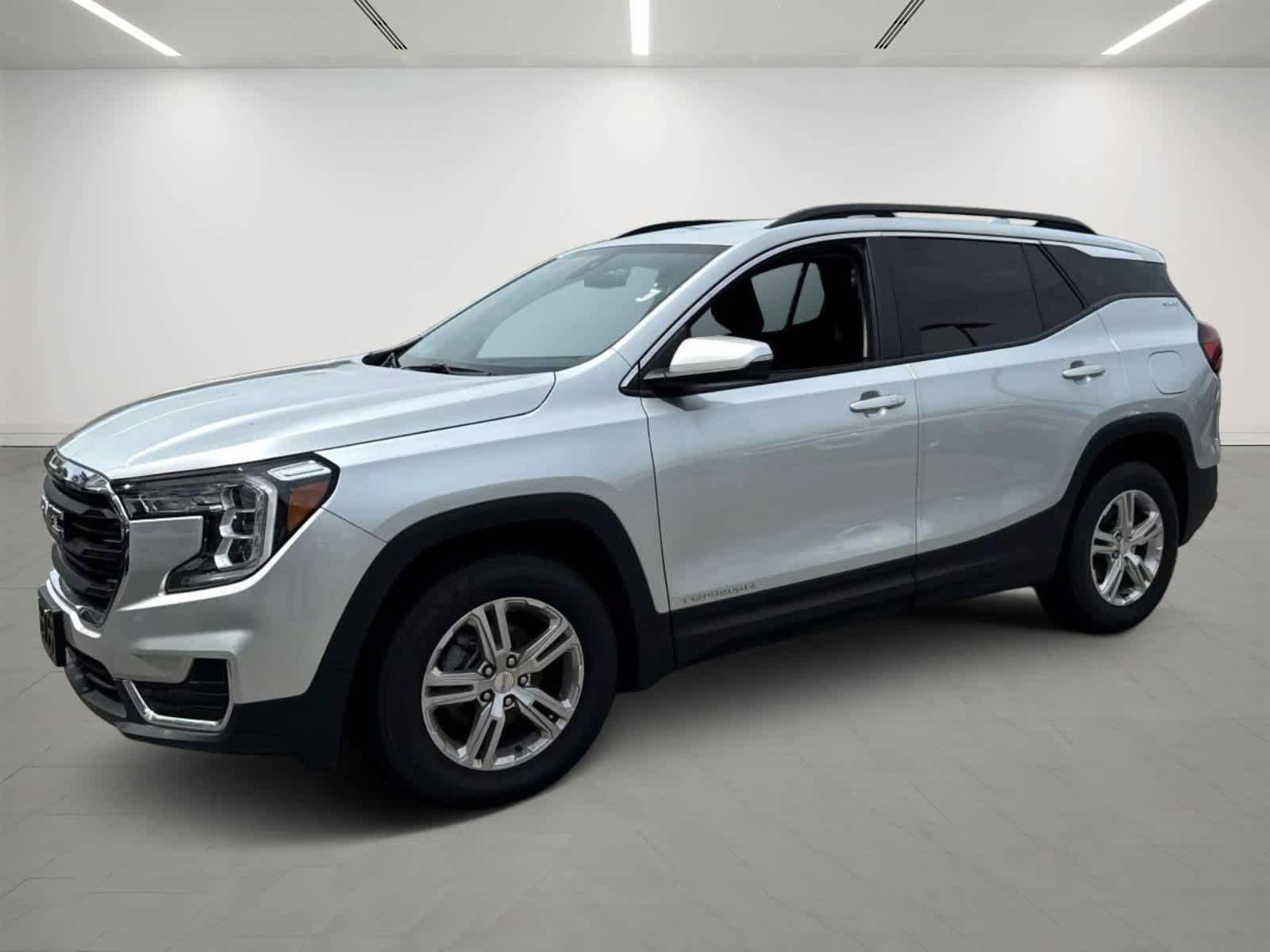 Used 2022 GMC Terrain SLE w/ Driver Convenience Package AWD/4WD image 1