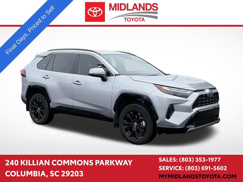 Used 2024 Toyota RAV4 SE AWD/4WD image 1