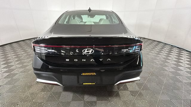 Certified 2026 Hyundai Sonata SE FWD image 3