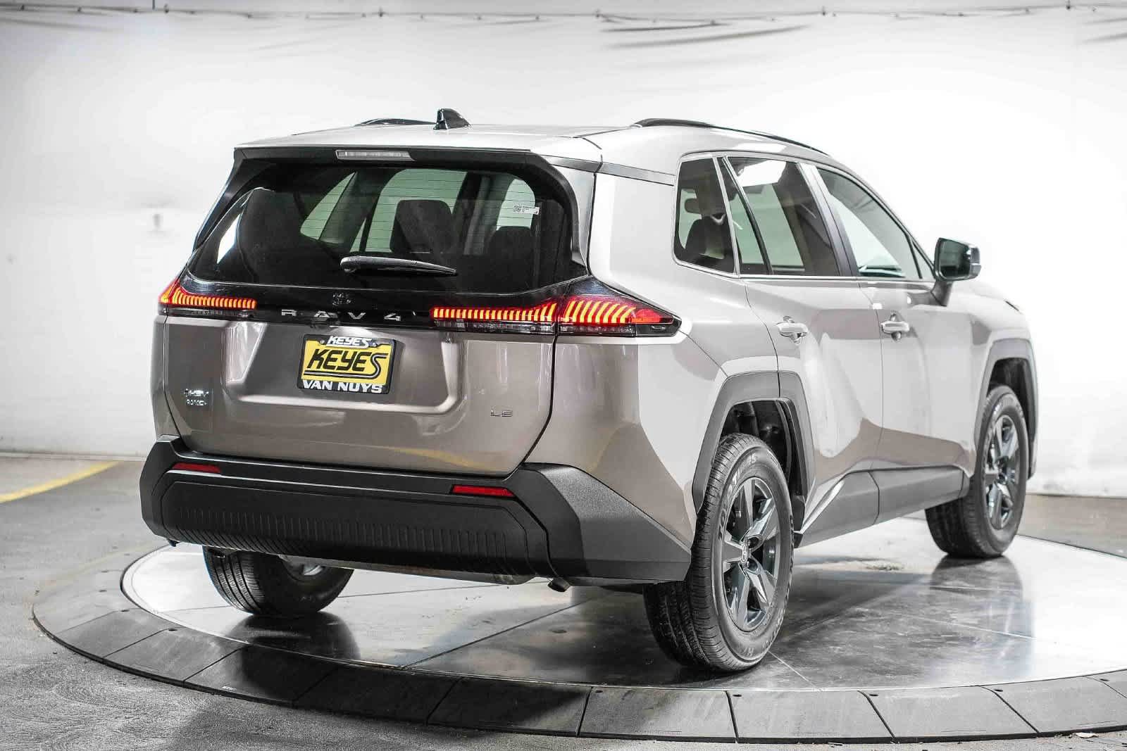 Certified 2026 Toyota RAV4 LE AWD/4WD image 9