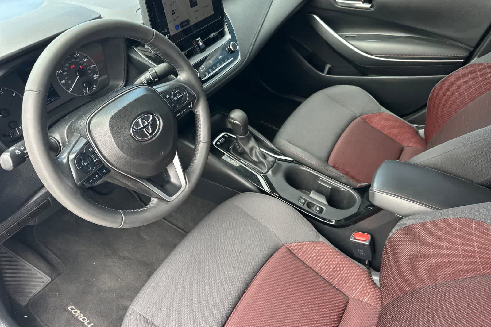 Used 2023 Toyota Corolla SE w/ SE Premium Package FWD image 14
