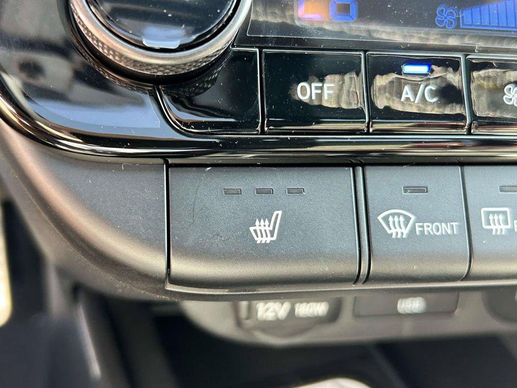 New 2026 Hyundai Elantra SEL Sport FWD image 33