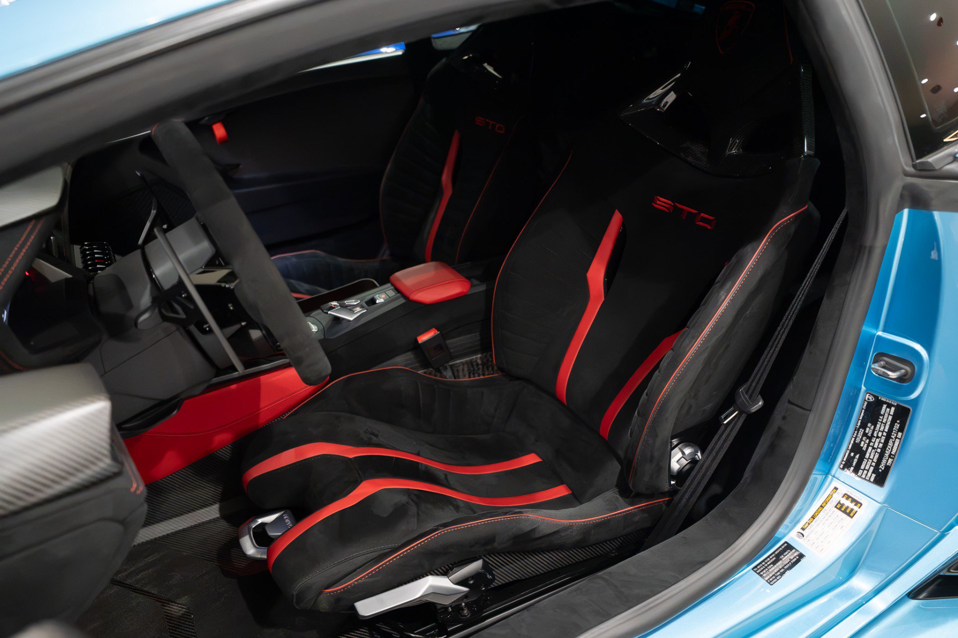 Used 2023 Lamborghini Huracan STO RWD image 10
