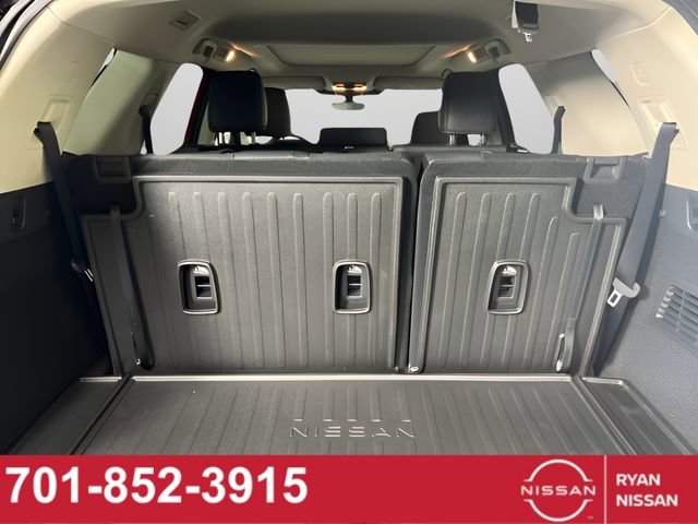 New 2025 Nissan Pathfinder Platinum w/ Cargo Package image 7