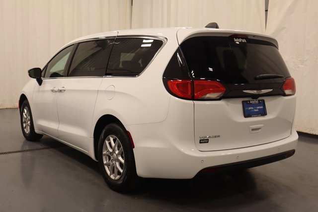New 2026 Chrysler Voyager LX image 6