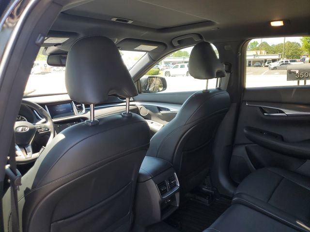 Used 2023 INFINITI QX55 Luxe w/ Cargo Package image 11