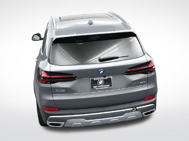 New 2026 BMW X5 xDrive50e w/ Premium Package AWD/4WD image 25