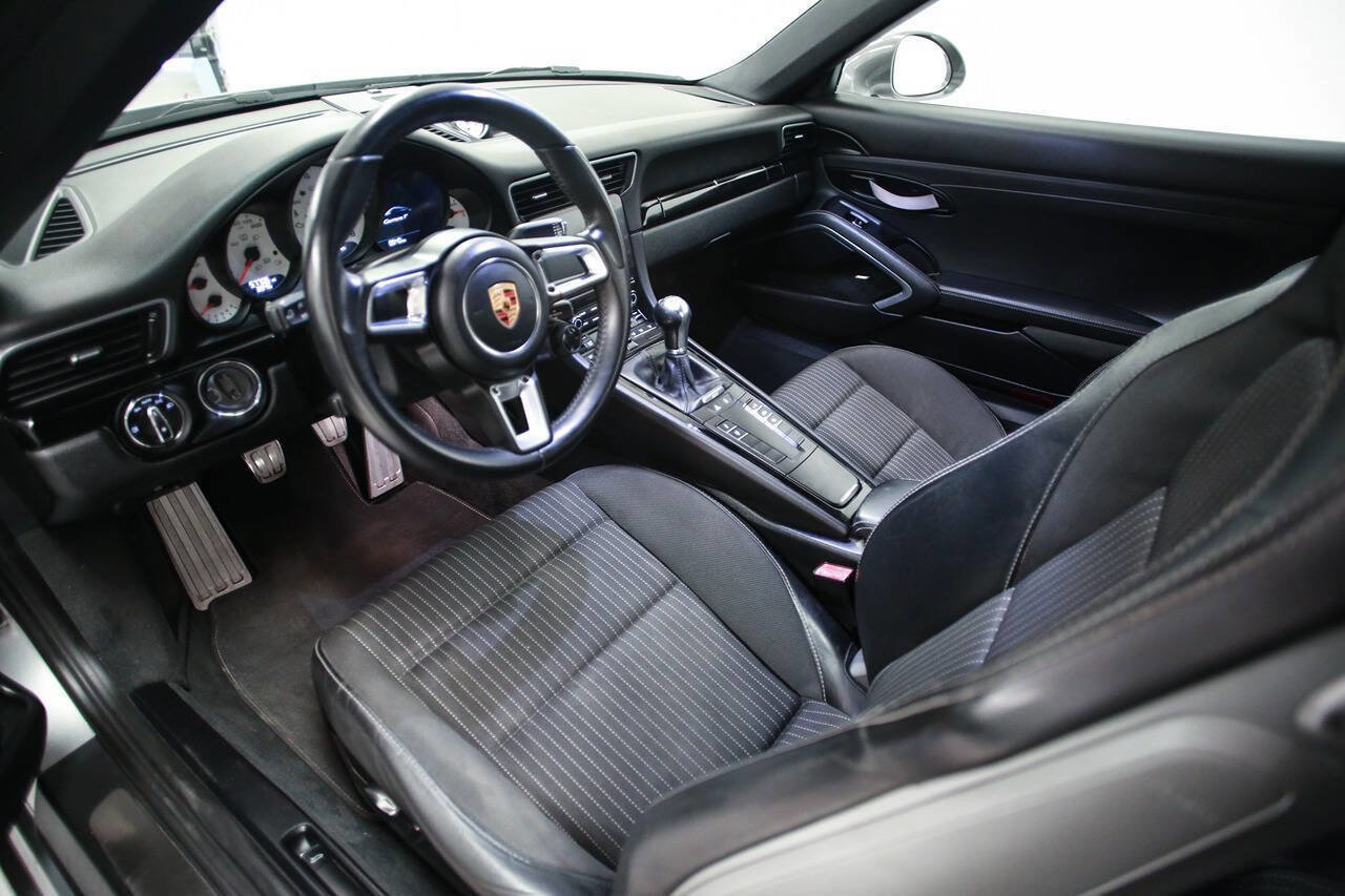 Used 2018 Porsche 911 Carrera T image 17